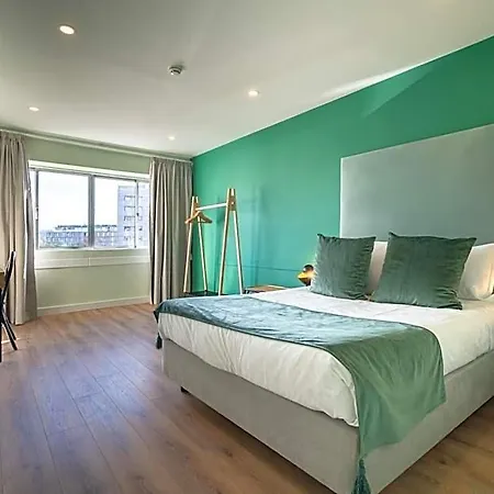 Hostal D'ávila Peixinho 180 *